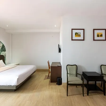 Cove Matahari Senja Aparthotel